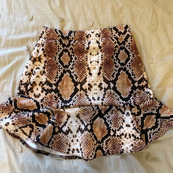 Nasty Gal Snake Mini Skirt - Picture 3 of 4